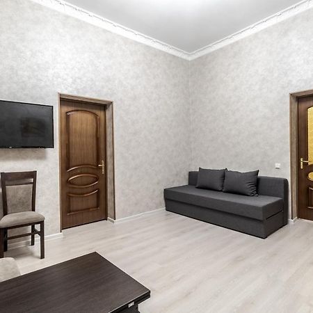 Art Balabana Apartment Lviv Exteriör bild